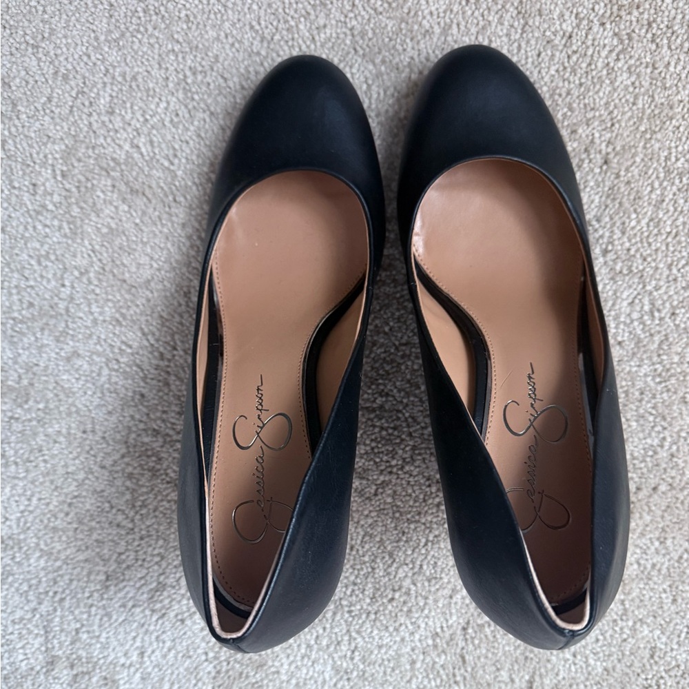 Jessica Simpson Size 9.5 Black Wedge Pump
